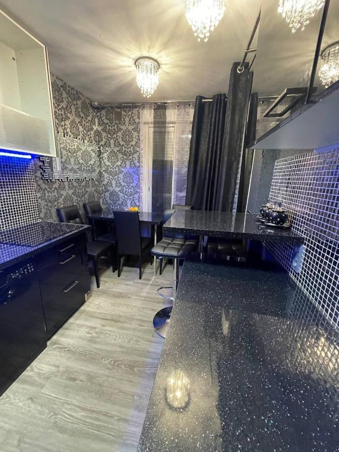 Luxury Room En 马德里 外观 照片